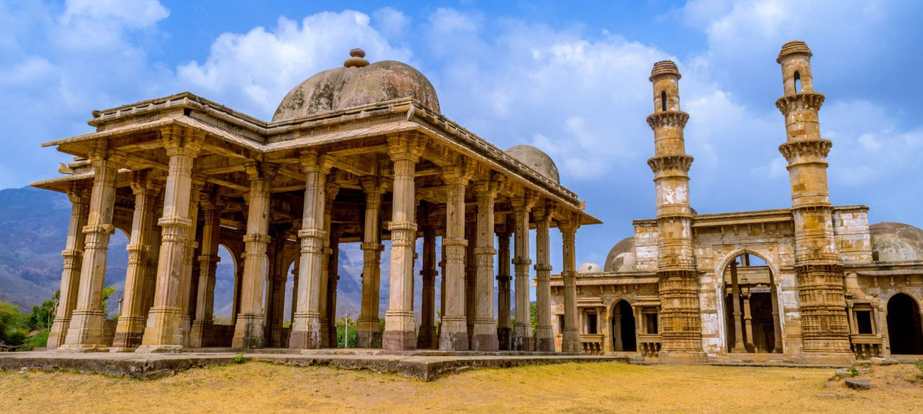 Champaner-Pavagadh Archaeological Park (2004)