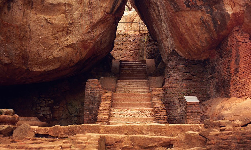 Make your way to the caves!